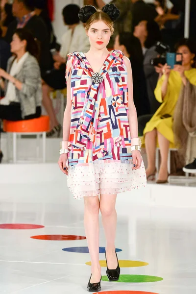 Look 5